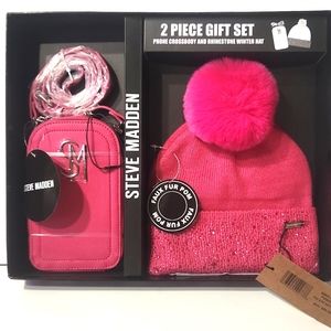 NWT! Steve Madden Phone Crossbody & Rhinestone Winter Hat 2 Pc Set Fushia Pink